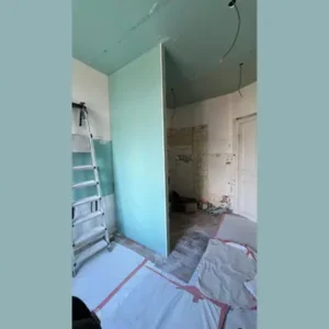 photo d'un chantier en cours propre et rangé à Arras de Foucher Solution Confort